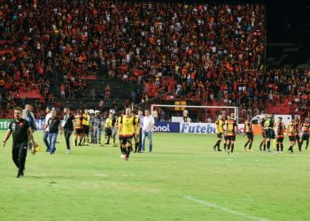 Quando o STJD vai responder o pedido de adiamento do Sport