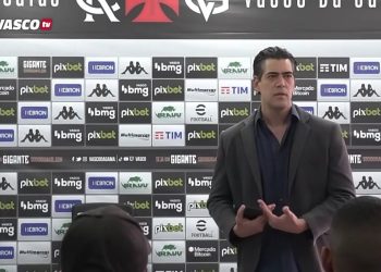 Saiba quem está ajudando Paulo Bracks na busca por reforços para o Vasco