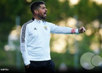 Técnico português elogia o Vasco e confirma sondagem