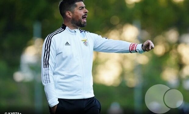 Técnico português elogia o Vasco e confirma sondagem