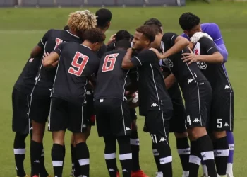 Vasco corre risco de ficar de fora do Campeonato Brasileiro Sub-17 e Sub-20