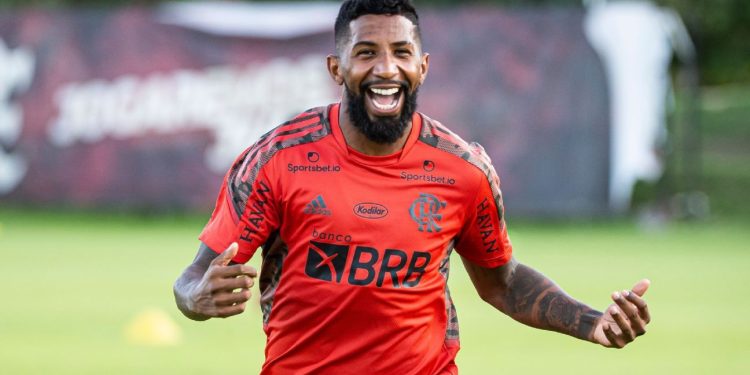 Vasco demonstrou interesse em Rodinei, do Flamengo