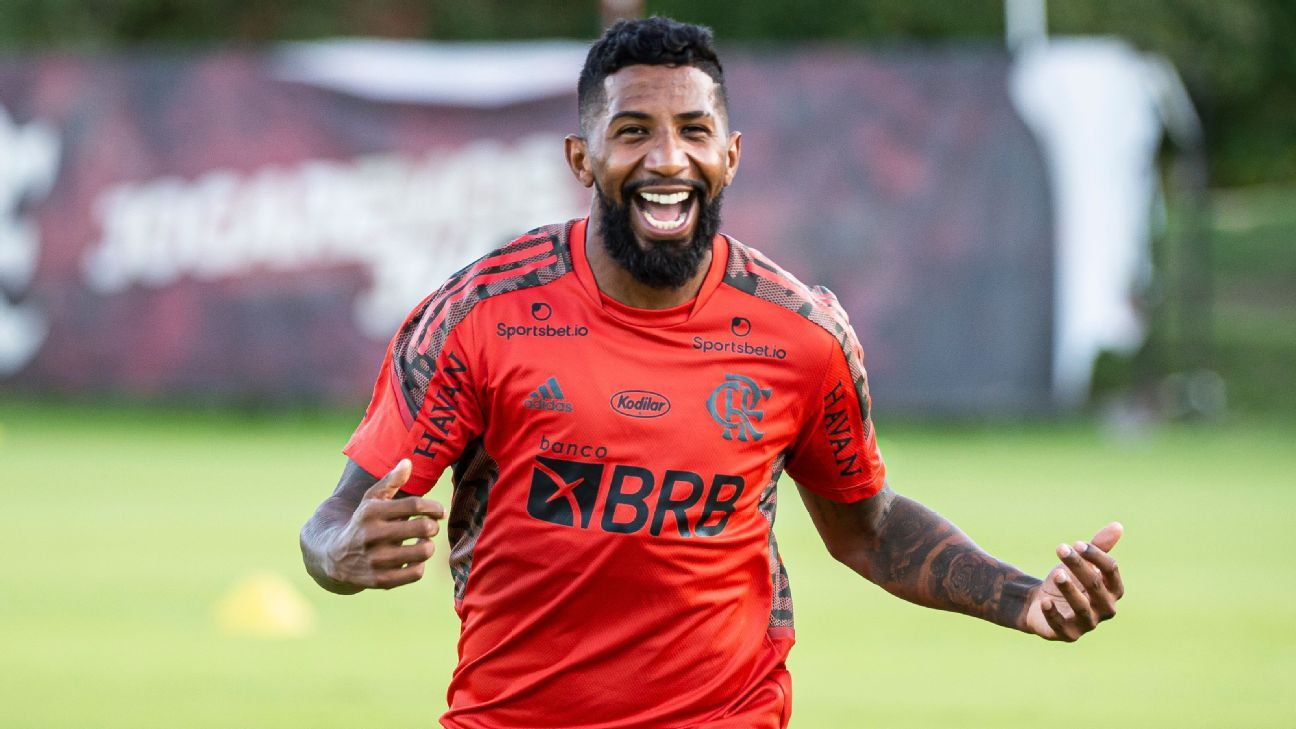 Flamengo avalia situação de Rodinei, alvo de sondagens, Futebol