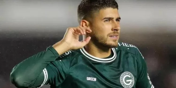 Pedro Raul quer jogar no Vasco