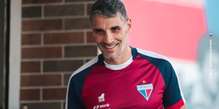 Vojvoda já tem conversas adiantadas com o Vasco e projeto vascaíno animou treinador