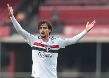 São Paulo faz último esforço por meia sondado pelo Vasco