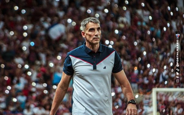 Em enquete, torcida vascaína prefere Vojvoda para vaga de treinador