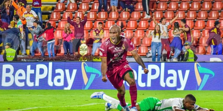 Lateral de Seleção é oferecido ao Vasco