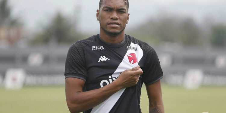Lembra dele? Luís Cangá, ex-Vasco, é campeão equatoriano