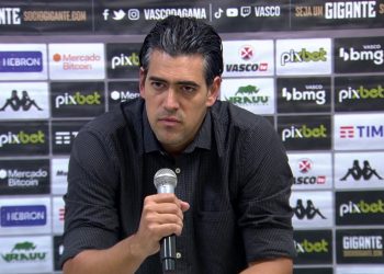 Paulo Bracks viaja para São Paulo em busca de reforços