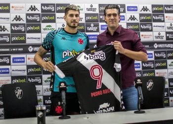 Pedro Raul se diz preparado e chega para ser "referência da equipe"