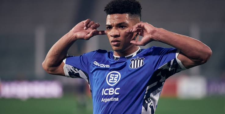 Forma de pagamento estaria travando Vasco e Talleres na negociação por Valoyes