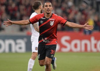 Bahia também desiste de contratar volante Christian, que também era alvo do Vasco