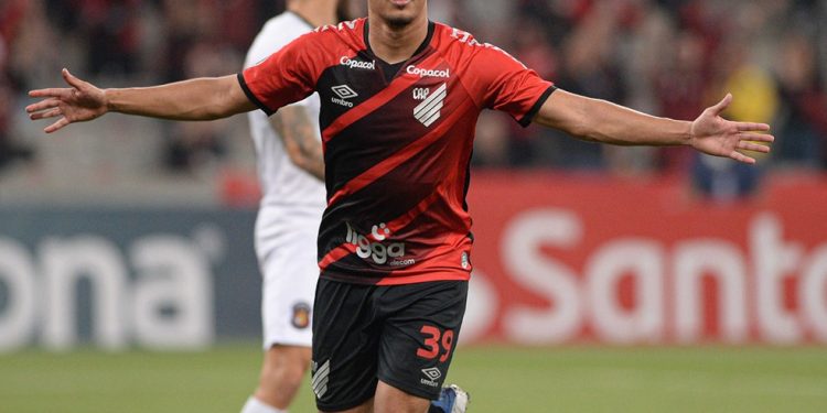 Bahia também desiste de contratar volante Christian, que também era alvo do Vasco