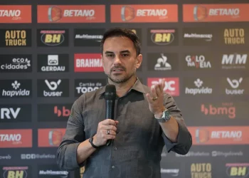 Diretor do Atlético-MG, Rodrigo Caetano abre o jogo sobre Jair no Vasco