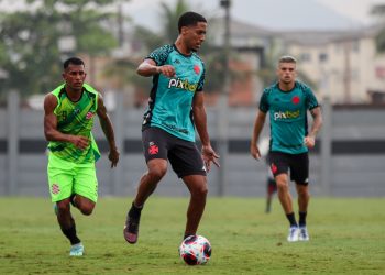 Vasco perde para o Bangu por 2 a 1 em amistoso de pré-temporada