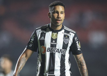 Vasco ainda não formalizou proposta por Jair