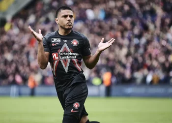 Confira o valor que o Vasco pode lucrar com a venda de Evander