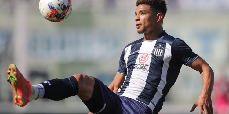 Conheça Diego Valoyes, atacante da seleção colombiana que tem proposta do Vasco