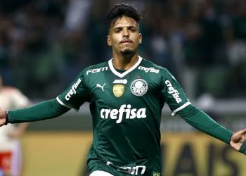 Palmeiras recusa proposta milionária do Vasco por Gabriel Menino; confira valor