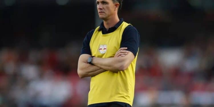 Maurício Barbieri levará auxiliar e preparador físico em sua comissão