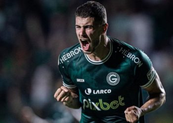 O 9 chegou! Vasco anuncia chegada de Pedro Raul