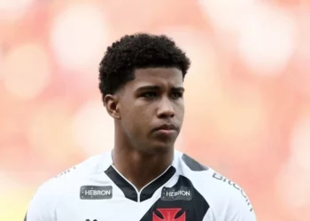 Valor final da venda de Andrey assusta torcedores do Vasco