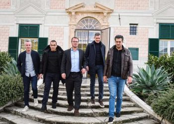 Vasco surpreende e fecha com jogador que disputou a Copa do Mundo