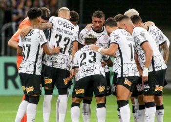 Vasco tem interesse em lateral do Corinthians