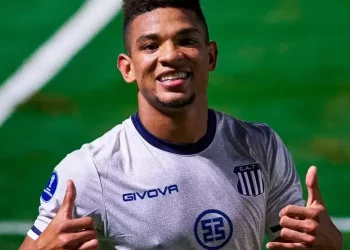 Vasco teria feito proposta por Diego Valoyes, do Talleres; saiba o valor