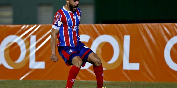 Vasco avança por Patrick de Lucca, jogador está em fim de contrato com o Bahia e pode pintar na Colina