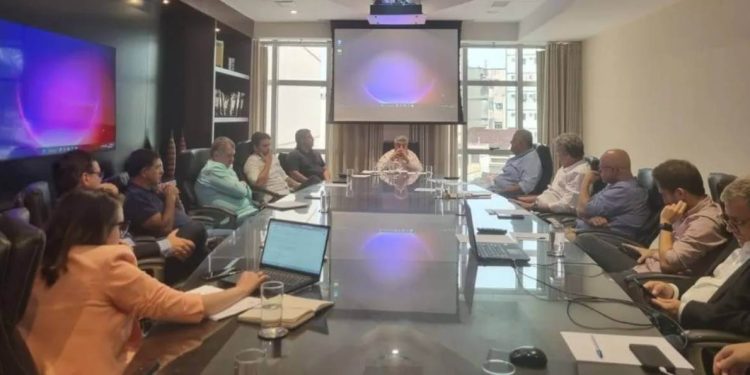 Vasco não aceita ganhar menos que o Flamengo e reunião da FERJ termina sem acordo