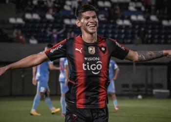 Cerro Porteño bate o martelo e define valor por Robert Morales, alvo do Vasco