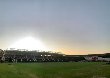 Jogadores e funcionários do Vasco fecham 2022 com salários e 13° em dia