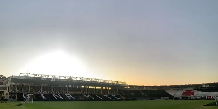 Jogadores e funcionários do Vasco fecham 2022 com salários e 13° em dia