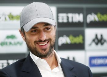 Milionário! Confira quanto o Vasco já investiu em transferências