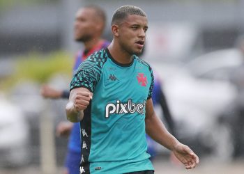 Vasco libera jogador para atuar em Portugal