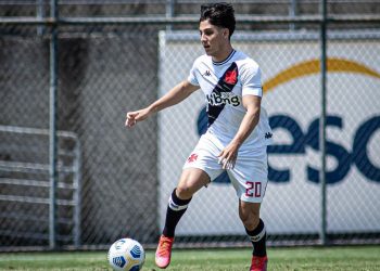 Vasco empresta meia para time carioca