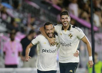 Vasco vence o Inter Miami por 3 a 0