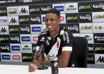 Apresentado! Robson fala sobre expectativa de temporada pelo Vasco