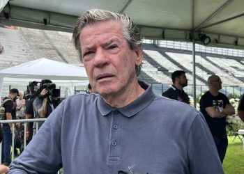 Jorge Salgado fala sobre homenagem para Dinamite: "Eternizá-lo na camisa número 10"