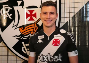Lucas Piton enaltece Vasco, Felipe e Nenê em sua chegada ao Cruzmaltino
