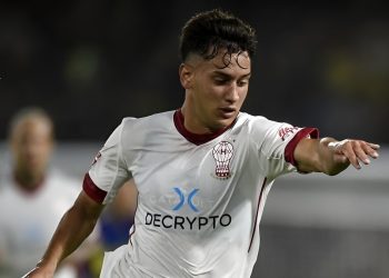 Presidente do Huracán abre o jogo sobre Santiago Hezze no Vasco