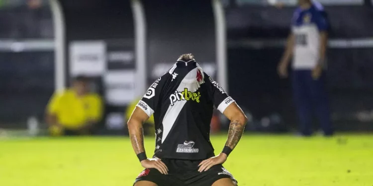 Principal contratação do Vasco, Palacios pode sair pela porta dos fundos