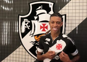Vasco anuncia oficialmente zagueiro Robson Bambu, ex-Nice
