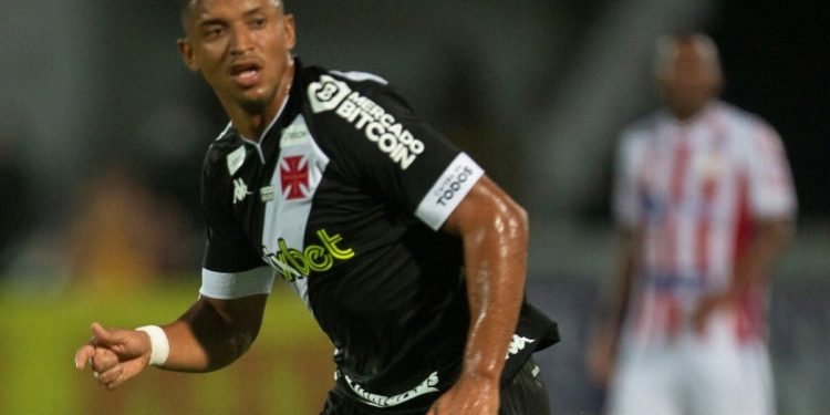Vasco empata com o Madureira na estreia do Carioca