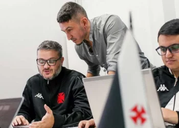 Vasco envia 2 scouts para a Argentina e pode selar contratação