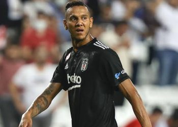 Tem vaga? Souza quer voltar ao Brasil