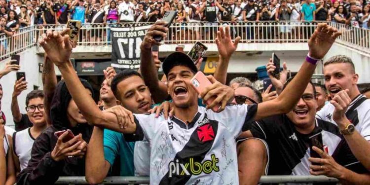 Em 2022, Vasco foi o clube brasileiro com mais visualizações no TikTok