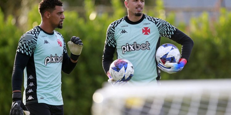 Regulamento do Carioca faz Vasco perder três goleiros